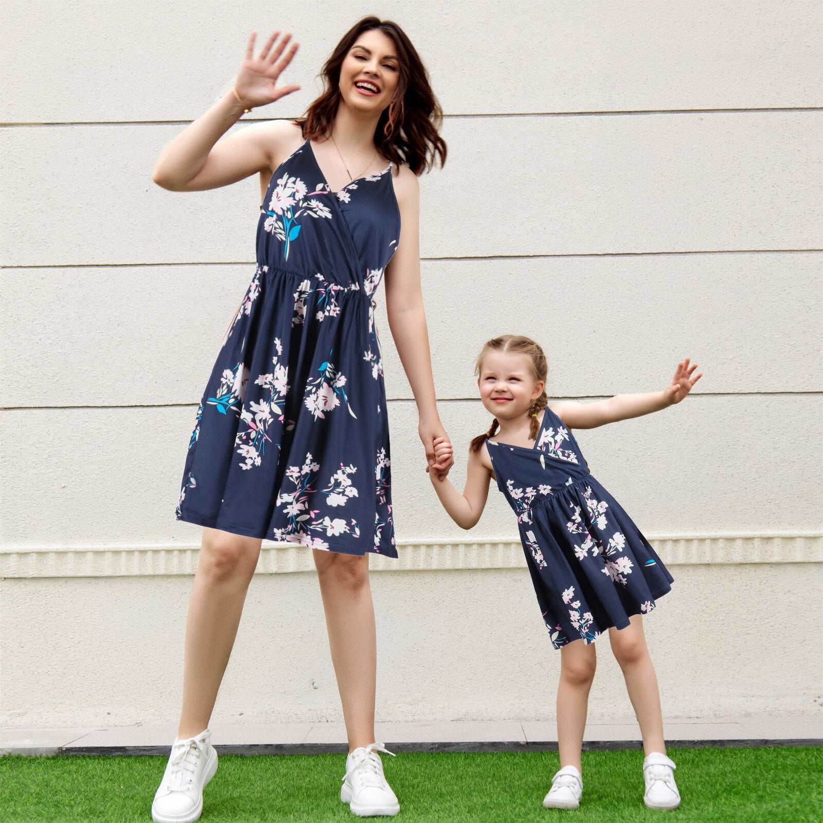 Sunflower Pattern Casual Loose Women's Dress For Mother And Daughter, Black/White / Mom L Sunflower Pattern Casual Loose Women's Dress For Mother And Daughter, Black/White / Mom L