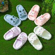 Lindas pantuflas de conejo de dibujos animados para niños
