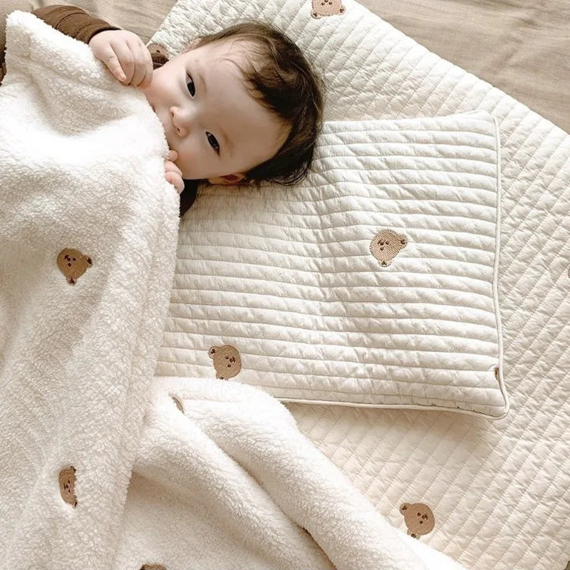 summer infant fleece swaddle Soft Fleece Baby Blanket: Cozy Swaddle for Newborns and Children, Cherry / One size